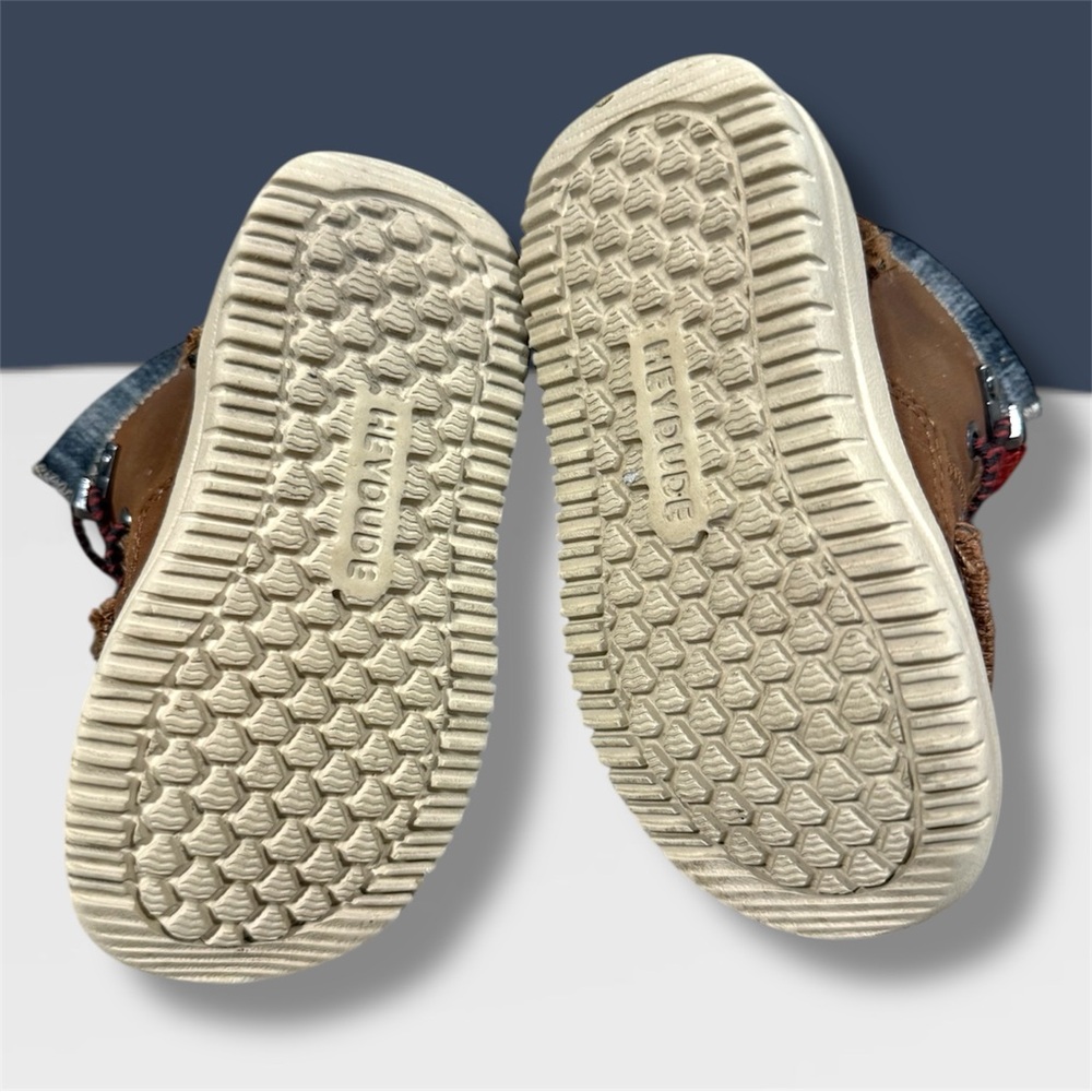 Hey Dude Tan and Gray Kids Boots - Picture 5 of 8